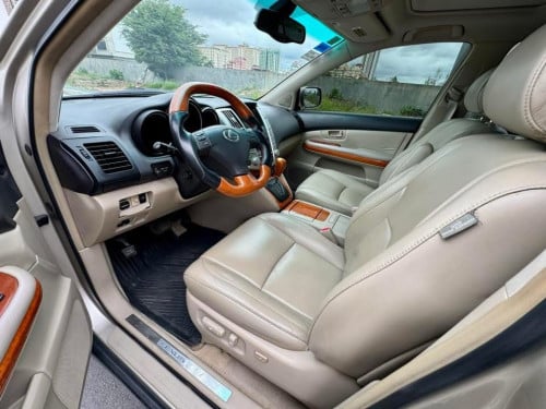ក្តៅៗ Lexus rx400h 2006 ពាក់កណ្តាលហ្វូល ឡានស្អាត ប៉ុង01
