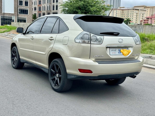 ក្តៅៗ Lexus rx400h 2006 ពាក់កណ្តាលហ្វូល ឡានស្អាត ប៉ុង01