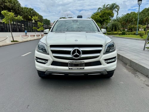 កាត់បានក្តៅMercedes-Ben GL350 2013 ក្រដាស់ពន្ធ
