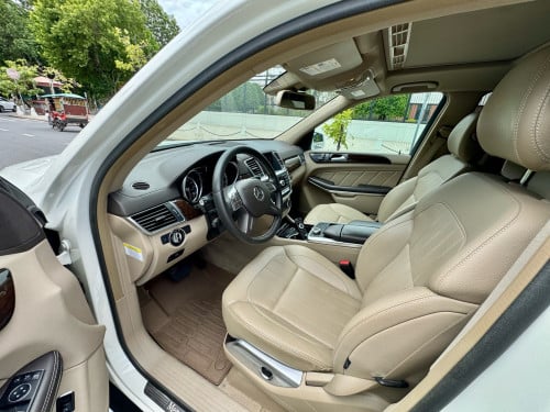 កាត់បានក្តៅMercedes-Ben GL350 2013 ក្រដាស់ពន្ធ