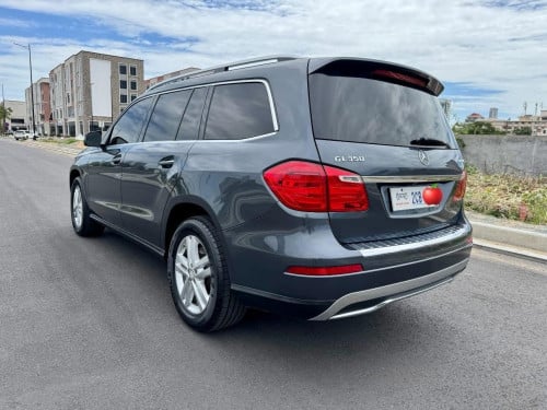 កាត់បានក្តៅMercedes-Ben GL350 V6 ម៉ាស៊ូត Bluetec ឆ្នាំ2014 ថ្មីណាស់ទឹកថ្នាំសុីន1ជុំ