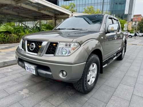 ស្តុកថ្មី Nissan Navara 2013 ម៉ាស៊ូត ប៉ុង2 ម្ចាស់ដើមទិញខ្លាញ់គោ ឡានថ្មី ធានាឡានខ្ចី🥰