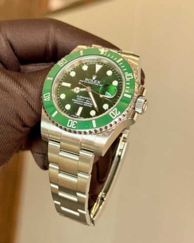 (Original) Rolex Submariner (Hulk) 40mm ๐งโโ๏ธ๐