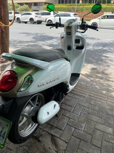 លក់​ scoopy 2021 ម៉ូតូក្រុមហ៊ុន​ ជិះថែណាស់ទឹកថ្នាំនៅសុីនទាំងអស់100%