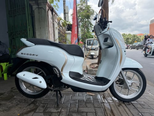 លក់​ scoopy 2021 ម៉ូតូក្រុមហ៊ុន​ ជិះថែណាស់ទឹកថ្នាំនៅសុីនទាំងអស់100%