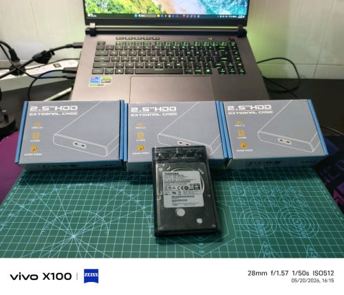ប្រអប់SSD នឹង HHD