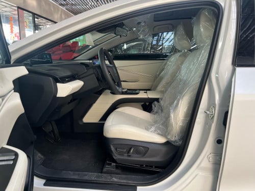 🩵Toyota bz5 Range 630km
