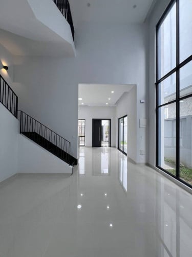 ផ្ទះជួល វីឡាភ្លោះ (Twin Villa) នៅបុរី La Palm Residences គម្រោងទី 2 ខណ្ឌដង្កោ