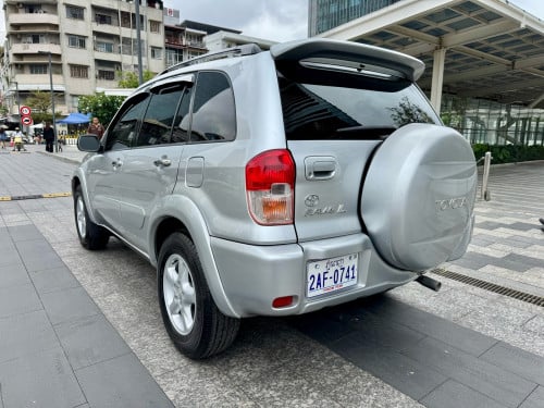 ❤️️ទេីបរៀបចំហេីយបងៗ​  toyota RAV.4 L បើកដំបូល 2002 ABS . ប៉ុង​.2 ក្នុង ប្រផេះ ឡានស្អាត