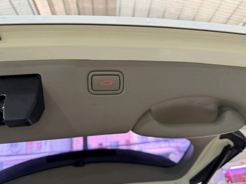 🎁 💯ស្តុកថ្មី Kia Carnival 2017 Full Option