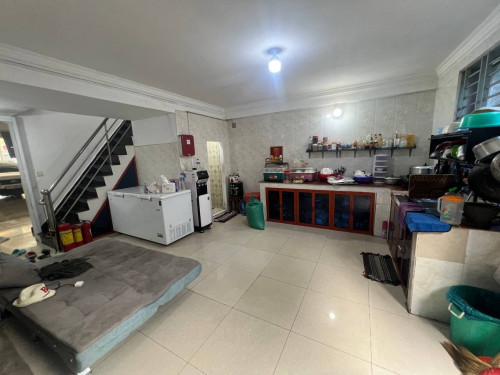 ๐ฆShop House Available for Urgent Sale at a Special Price (Negotiable).