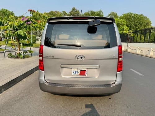 🚘Hyundai H1 2019 full option ឡានក្រុមហ៊ុន សោរ២គ្រាប់🔑🔑ធានាឡានថ្មី មិនបុក កាត់តរ
