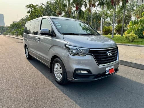 🚘Hyundai H1 2019 full option ឡានក្រុមហ៊ុន សោរ២គ្រាប់🔑🔑ធានាឡានថ្មី មិនបុក កាត់តរ
