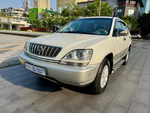 🚘Lexus RX 300 ឆ្នាំ 2001 ប៉ុង១ ឡានស្អាត ទឹកថ្នាំហាប់ គ្រឿងក្នុងថ្មី