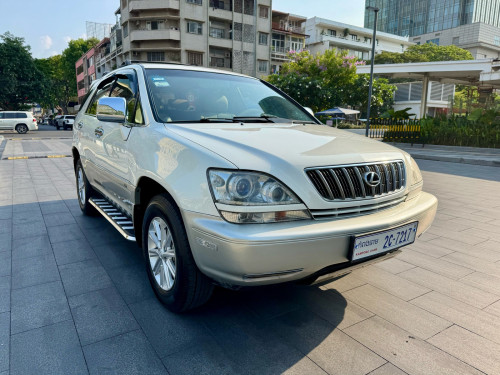 🚘Lexus RX 300 ឆ្នាំ 2001 ប៉ុង១ ឡានស្អាត ទឹកថ្នាំហាប់ គ្រឿងក្នុងថ្មី
