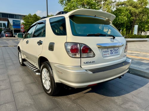 🚘Lexus RX 300 ឆ្នាំ 2001 ប៉ុង១ ឡានស្អាត ទឹកថ្នាំហាប់ គ្រឿងក្នុងថ្មី