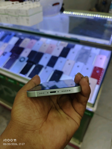 12 (128G) No Scan LCD zin120$