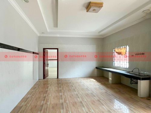 1200 Sqm Warehouse For Lease On A Concrete Road In Krang Thnong Area