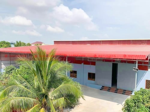 1200 Sqm Warehouse For Lease On A Concrete Road In Krang Thnong Area