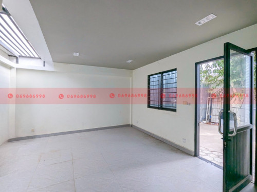 200 Sqm Warehouse For Lease On A Sub-Road In Kouk Roka, Prek Phnov