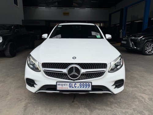 2017 MERCESDES BENZ GLC 300 Coupè 4Matic option ខ្ពស់ ម្ចាស់ដេីម