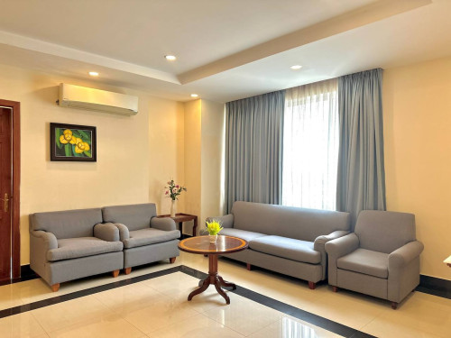 3 bedroom 3 bathroom for Rent in BKK 1