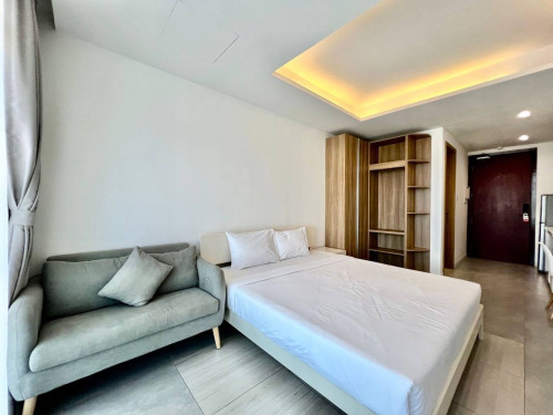 380$ The Penthouse Residence For Rent