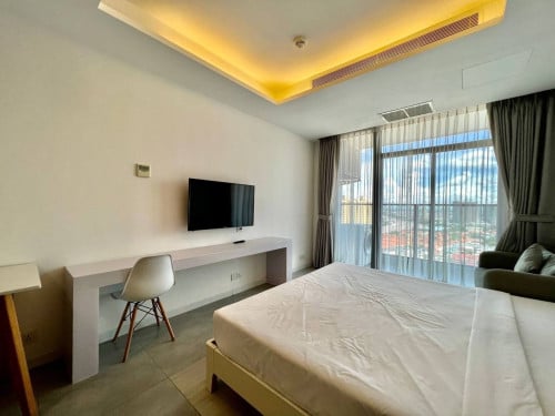 380$ The Penthouse Residence For Rent