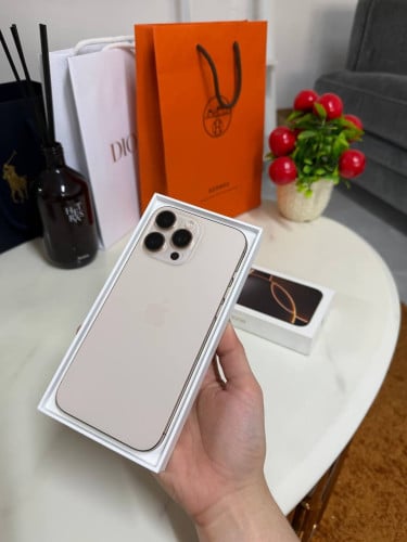400$ យកបាន 16 pro max ដាក់សុីមបានប្រេីភ្លាម