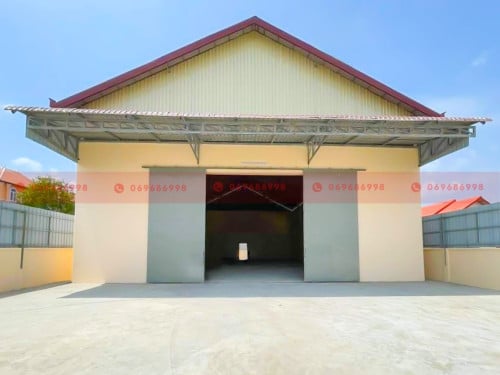 416 Sqm Warehouse For Lease On A Major Road In Krang Thnong, Sen Sok