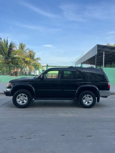 4RUNNER 1998 (ម៉ាសុីន ម៉ាស៊ូត PRADO)