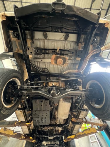 4RUNNER 1998 (ម៉ាសុីន ម៉ាស៊ូត PRADO)