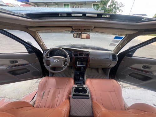 4RUNNER 1998 (ម៉ាសុីន ម៉ាស៊ូត PRADO)