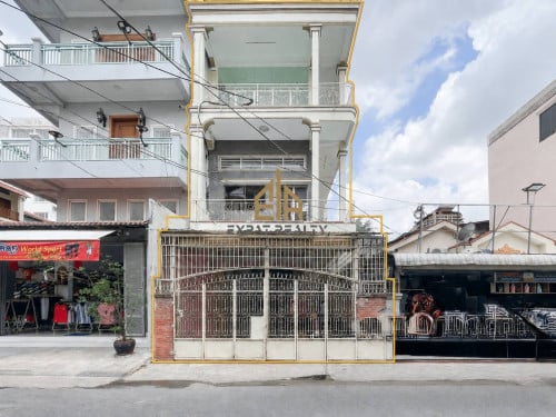 5 Bedroom Town House for Rent-BKK2-Phnom Penh.