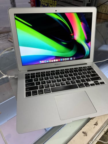 Air (i5/4g/128g) 99%