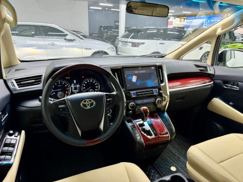 ALPHARD 2016