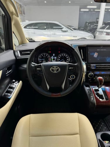 ALPHARD 2016