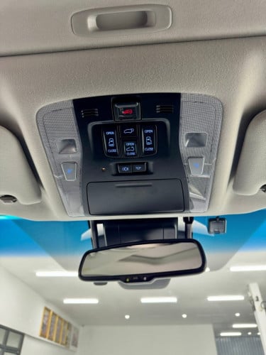 Alphard 2019