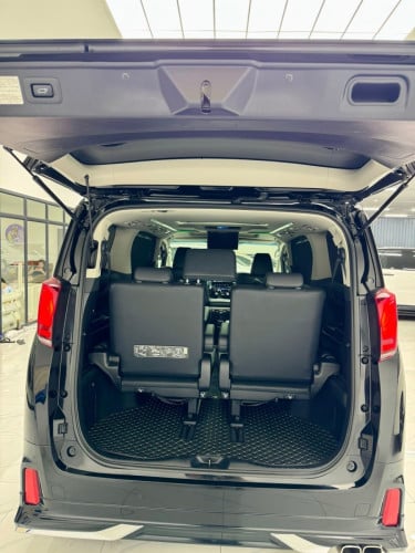 Alphard 2019