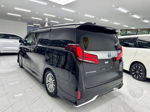 Alphard 2019