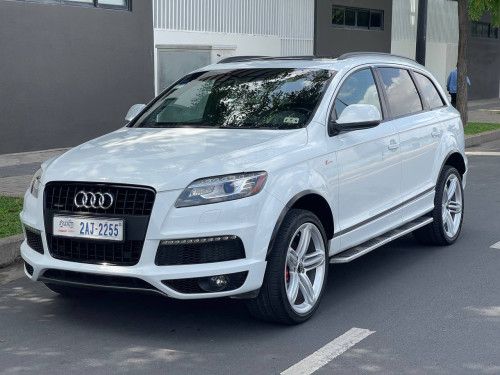 Audi Q7 2013 ម្ចាស់ដេីមខ្លាញ់គោទឹកថ្នាំហ្សុីនមួយជុំ
