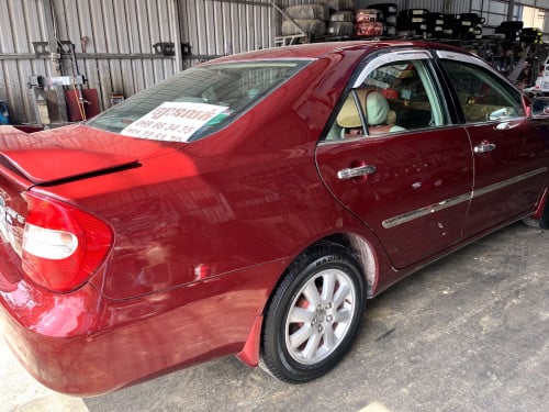 Camry 2002 ក្រហម 8200$ 069663435/061326179