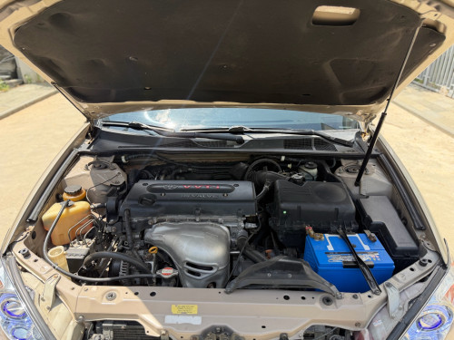 Camry 2003 Le ABS gold