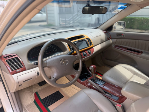 Camry 2003 Le ABS gold