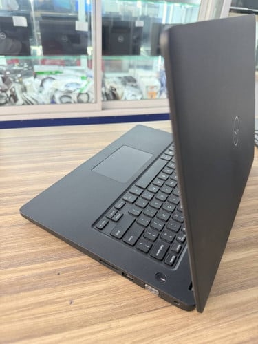 Dell latitude 3480Core i3-7thRam 8GB DDR4 SSD 128GBScreen 14”HD