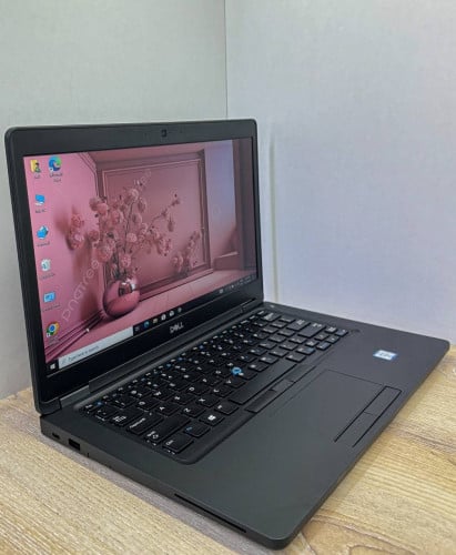 Dell Latitude 5490Core : i5-8th / Ram : 8GB DDR4HDD : M.2 256GB / VGA : intel graphics Display : 14”
