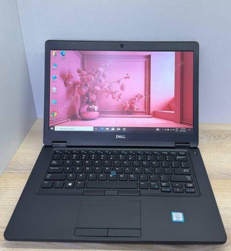 Dell Latitude 5490Core : i5-8th / Ram : 8GB DDR4HDD : M.2 256GB / VGA : intel graphics Display : 14”