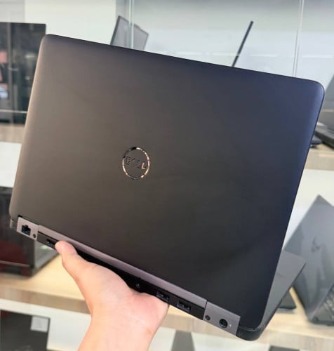 Dell Latitude E7270Core i5-6thRam : 8GB / HDD : 256GB