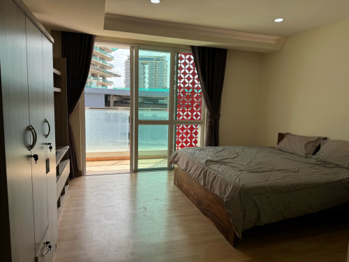 Fully Furnished 1 Bedroom Apartment 51m2 net @ Olympia City for rent at $350/month.
