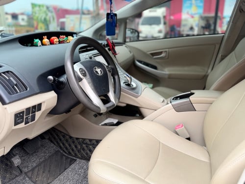 Hi Dear. I Sell Toyota Pruis 2013 Option 3 Solar New Car Plate Number 2 CK